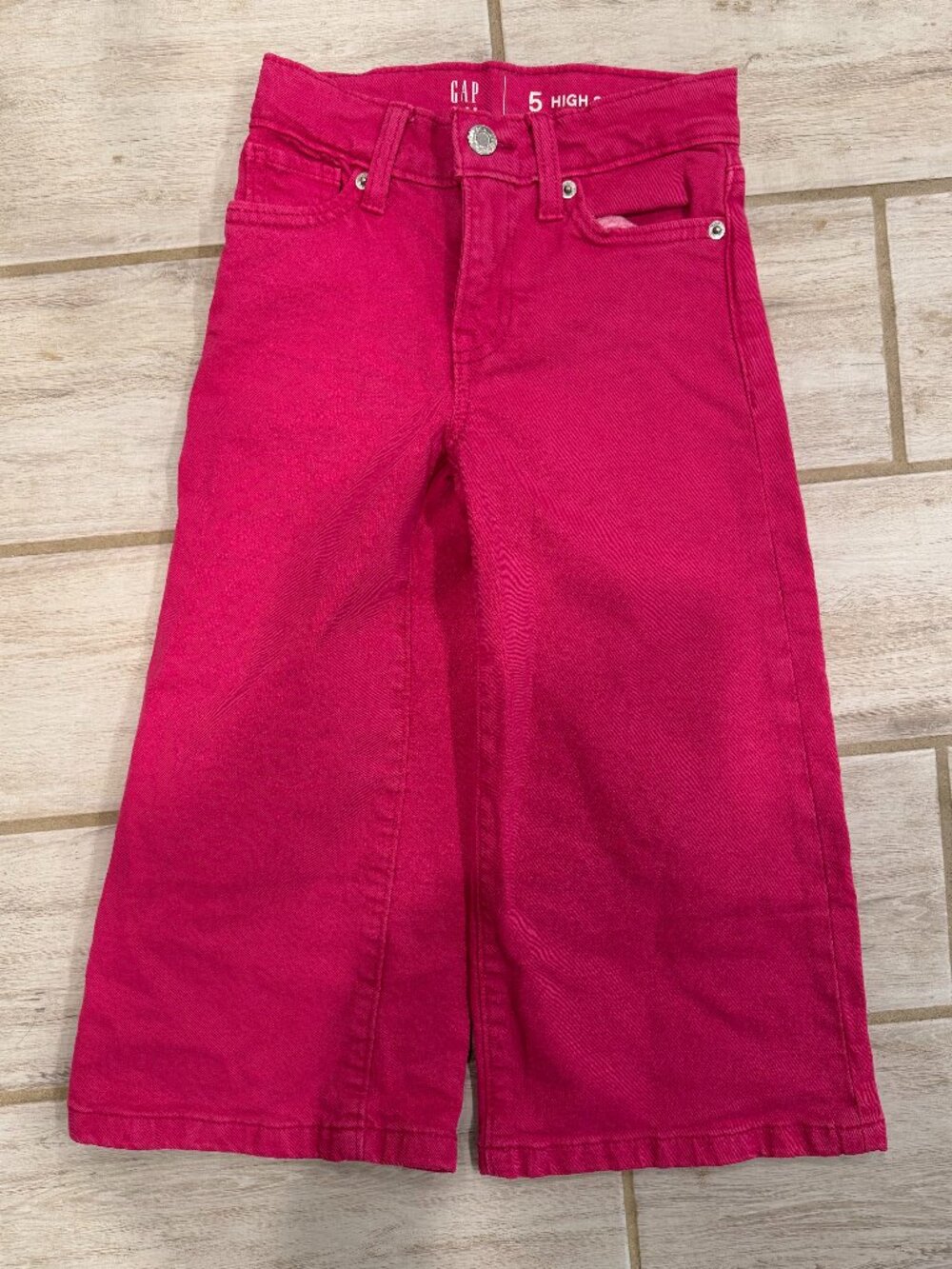 GAP Kids size 5 pink wide leg cropped pant